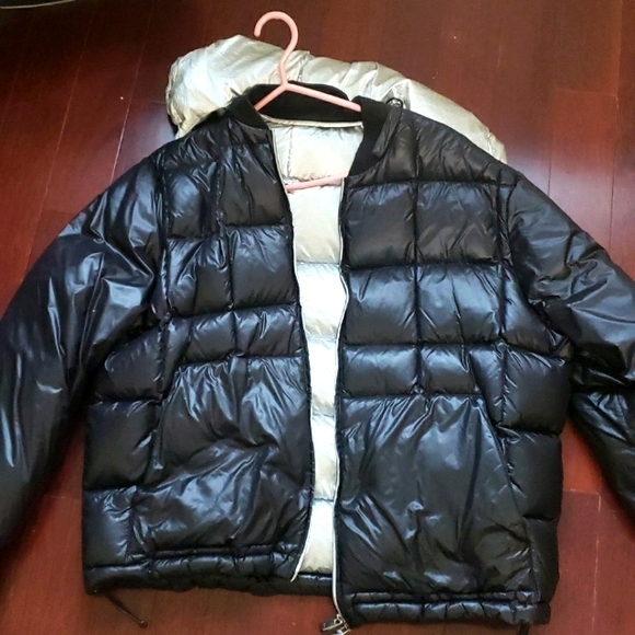 Armani puffy winter Jacket - Picture 1 of 4